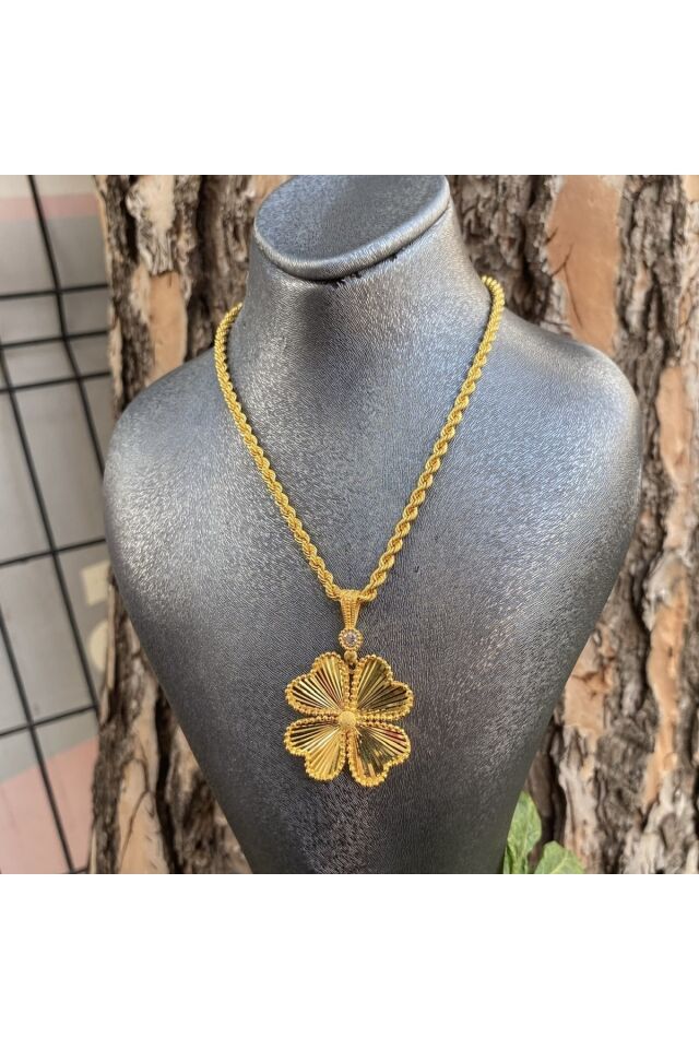 Yonca altın kolye