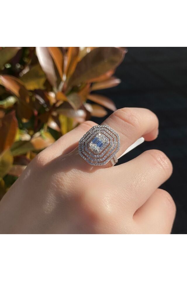 2 karat mozanit altın baget yüzük